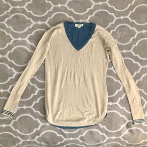 Adorable Color-Blocked Blue & Cream V-Neck Sweater